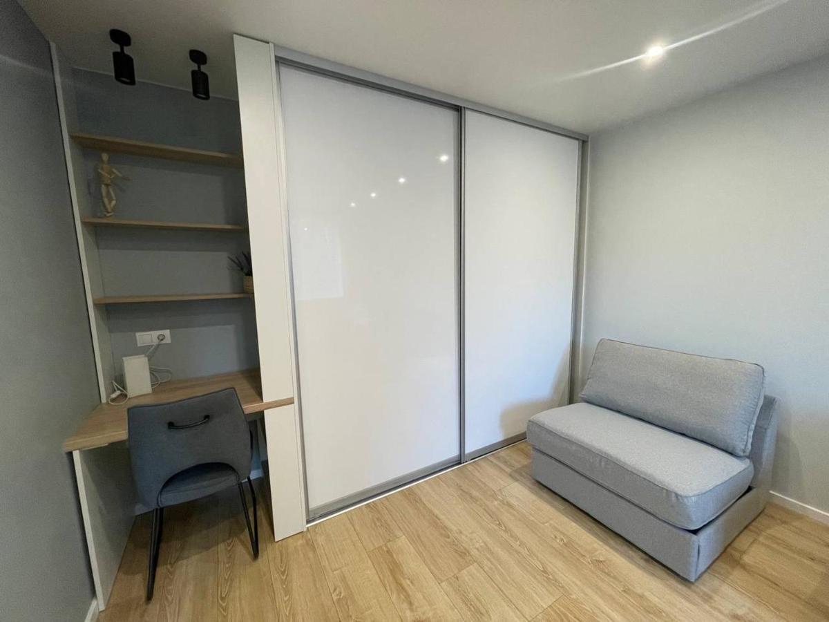 Modern 1Br Haven Near Two Parks Apartment รีกา ภายนอก รูปภาพ