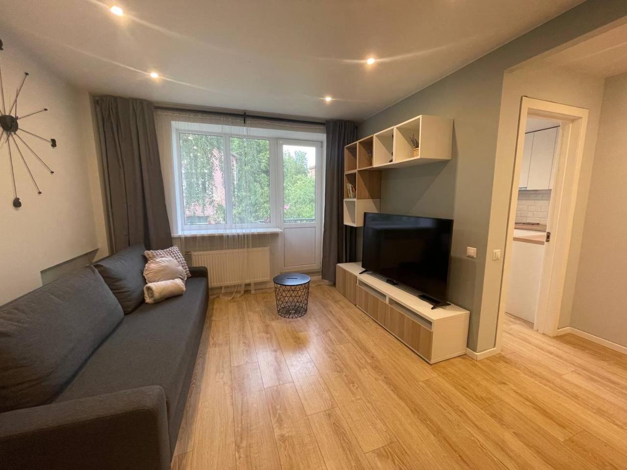 Modern 1Br Haven Near Two Parks Apartment รีกา ภายนอก รูปภาพ