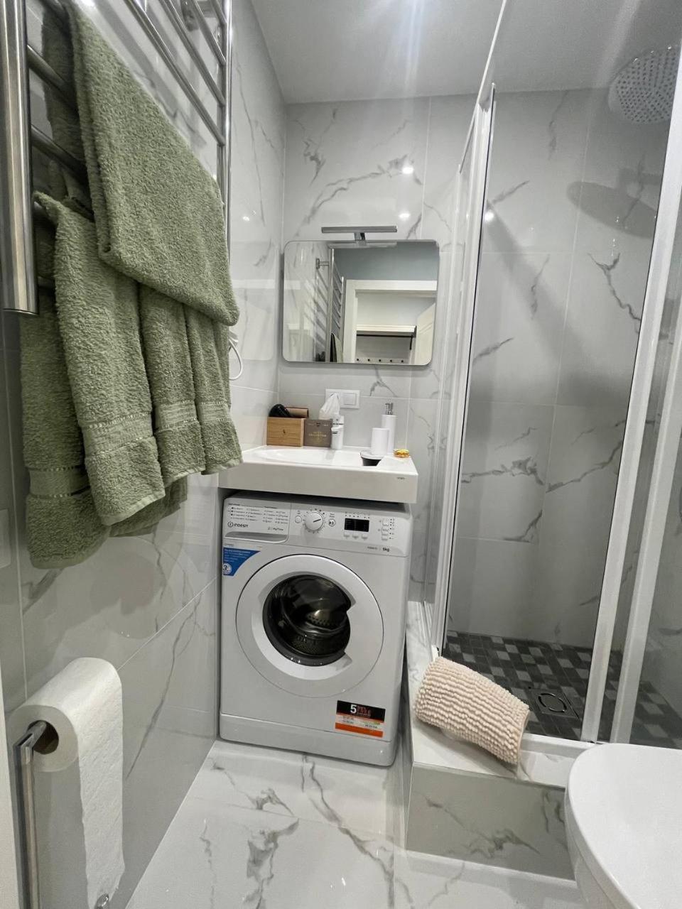 Modern 1Br Haven Near Two Parks Apartment รีกา ภายนอก รูปภาพ